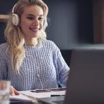 Digital resources for online teams can include Knowledge Base and one-on-one support. 